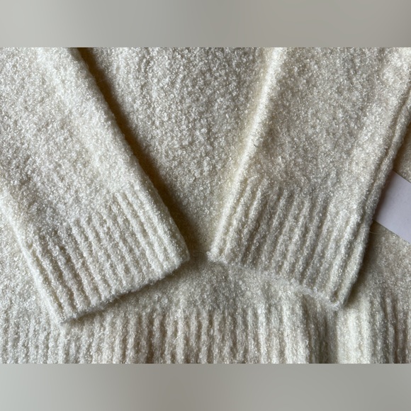 NWT Calvin Klein Cowl Neck Sweater - Picture 15 of 16